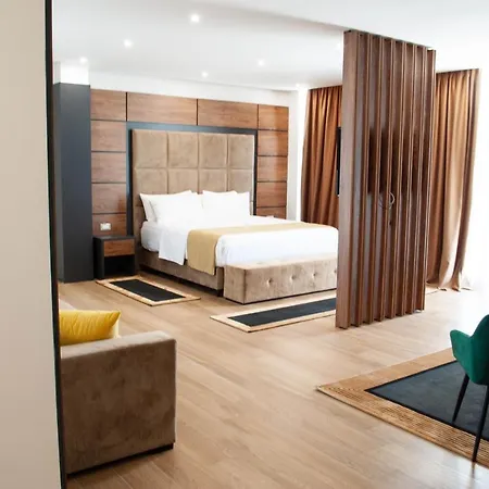 Hilal Palace - Halal