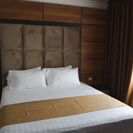 Hilal Palace - Halal