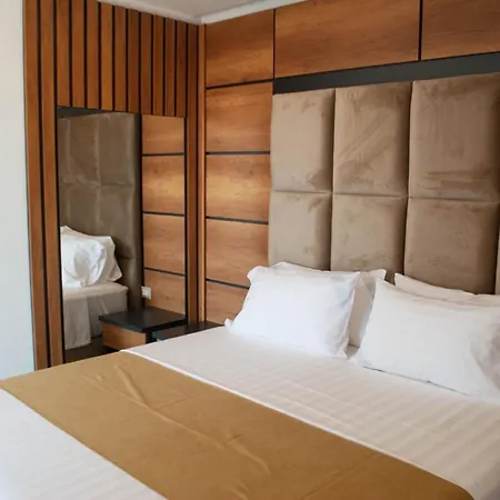 Hotell Hilal Palace - Halal Golem (Tirana)