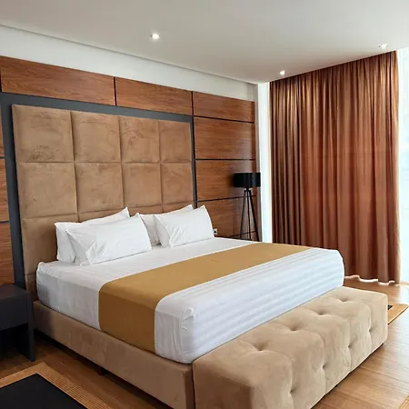Hilal Palace - Halal Hotell Golem (Tirana)