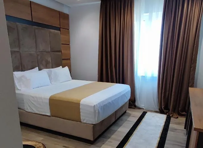 Hilal Palace - Halal * גולם