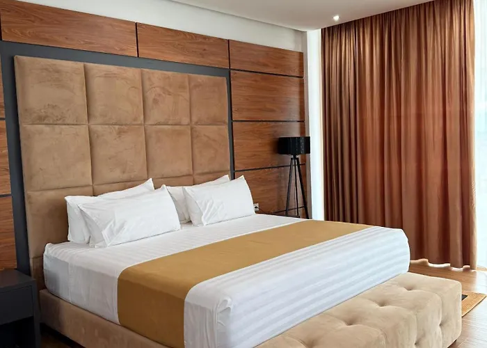 Hilal Palace - Halal Hotel Golem (Tirana)