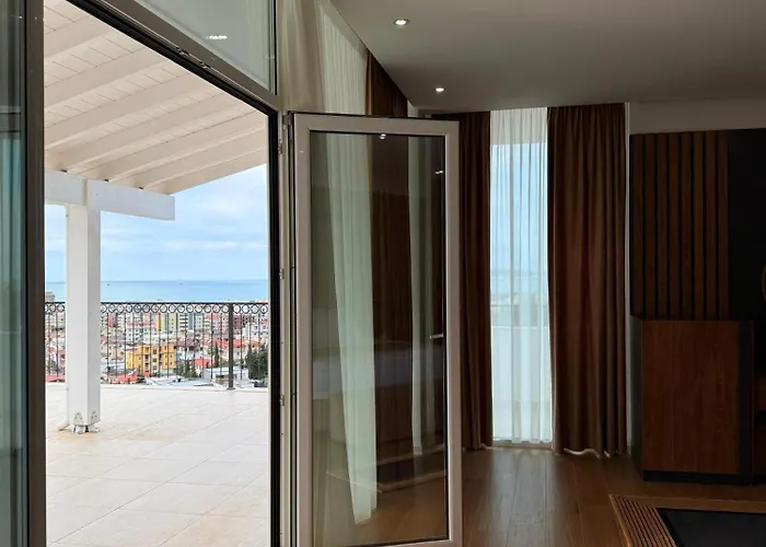 Hilal Palace - Halal * גולם