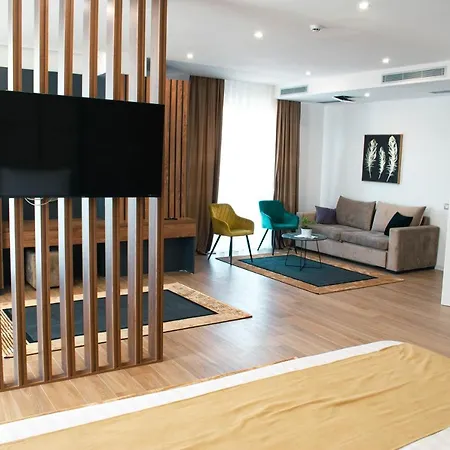 Hilal Palace - Halal Golem