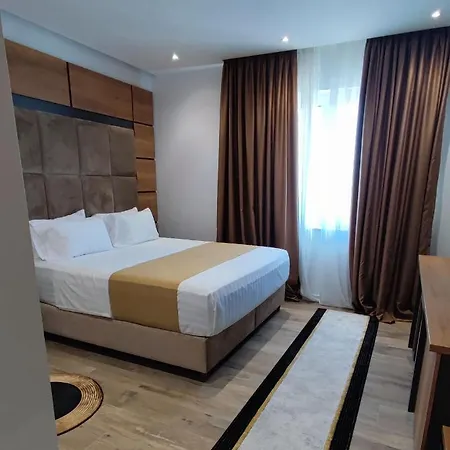 Hilal Palace - Halal * Golem