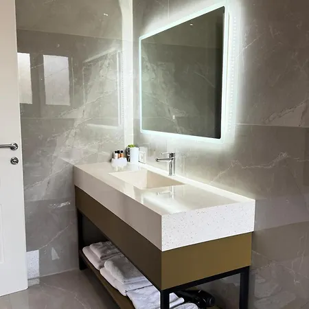 Hilal Palace - Halal Szálloda *