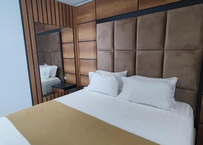 Hilal Palace - Halal Golem (Tirana)